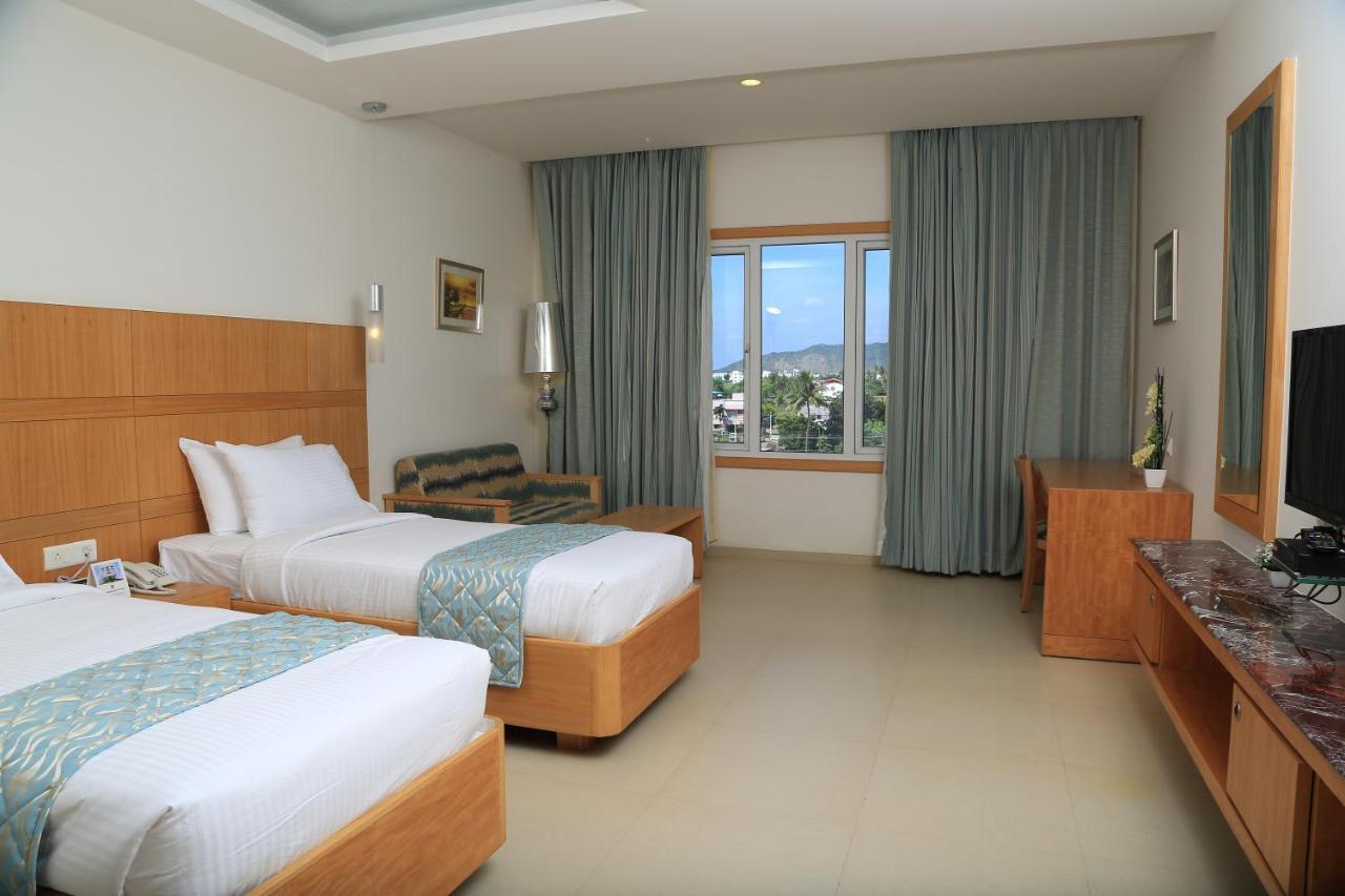 Dhanalakshmi Srinivasan Hotels Perambalur Exterior foto